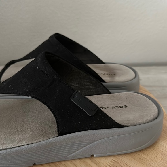 easy spirit Rift Slip-On Thong Sandal - Picture 6 of 8